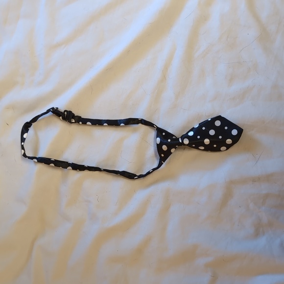 Black and white polka dot doggie tie!! - Picture 1 of 4